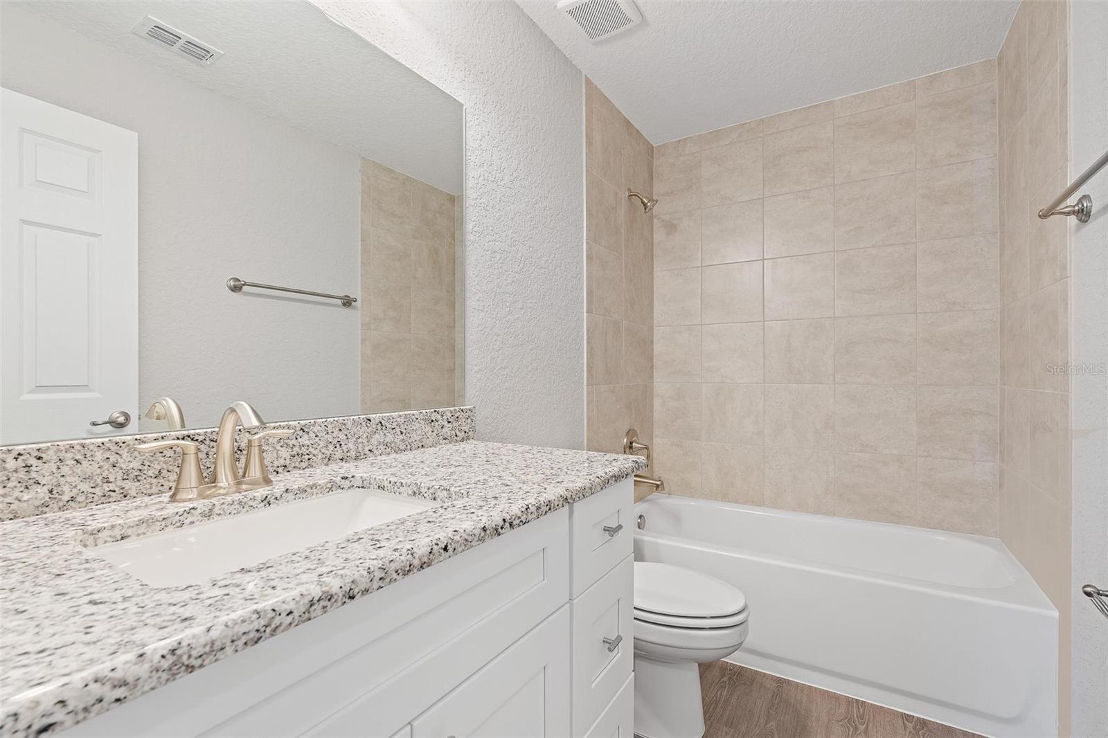 3216 Se 142nd Pl Property Photo 22