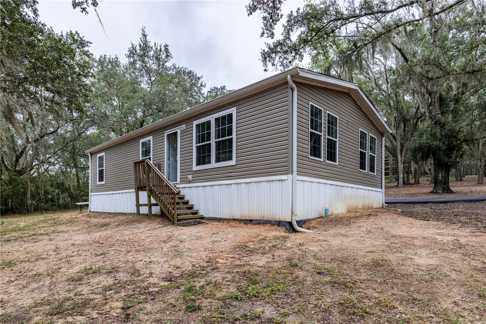 10135 N Em En El Grove Rd Property Photo 3