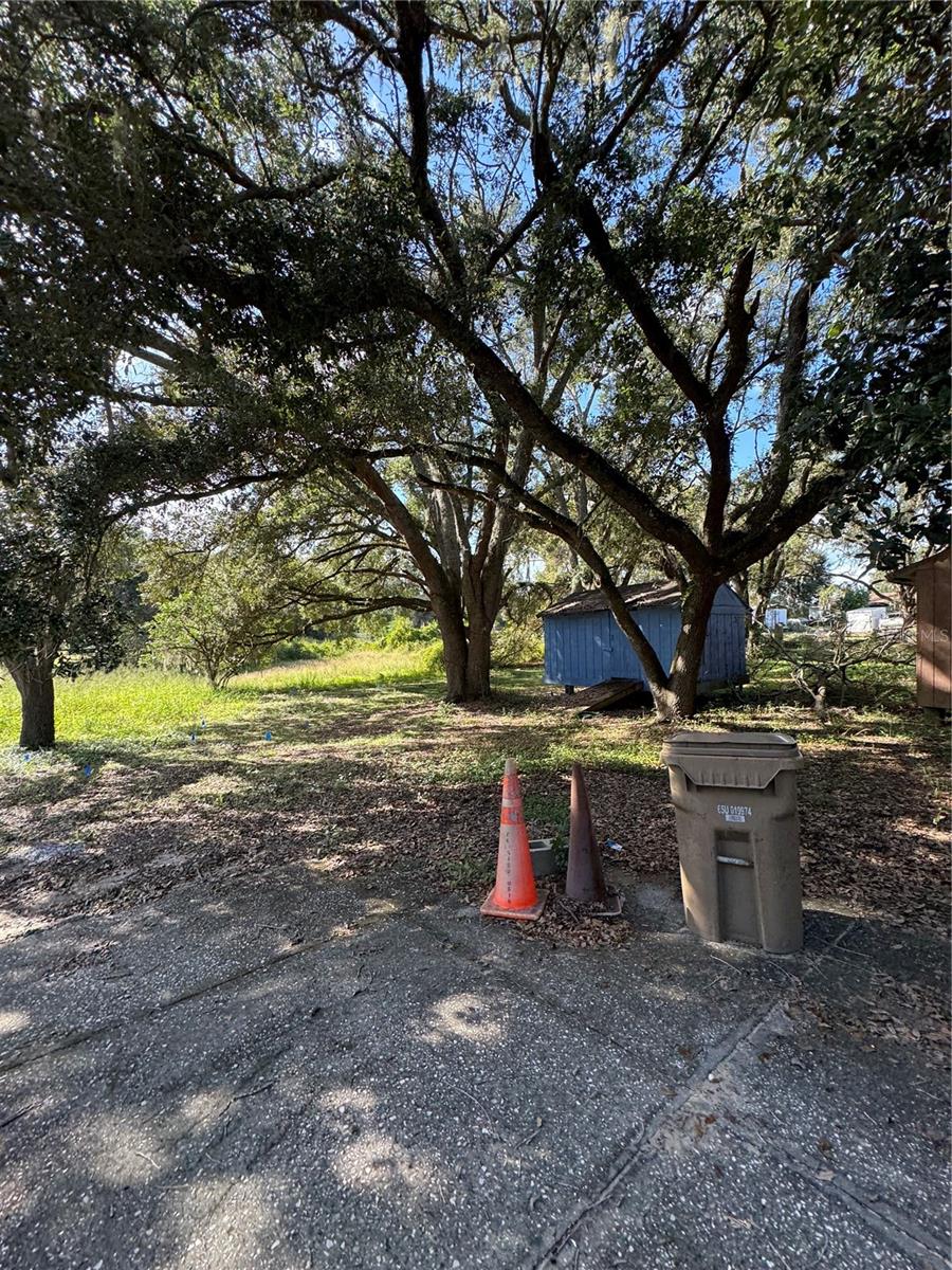 2101 State Road 50 Property Photo 4