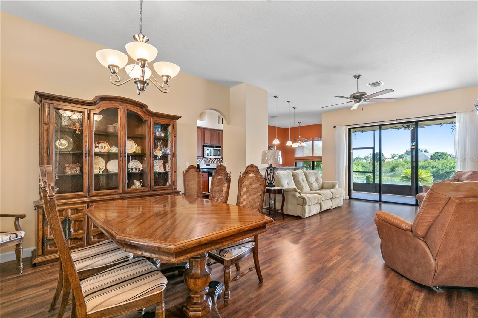 8860 Bridgeport Bay Cir Property Photo 6