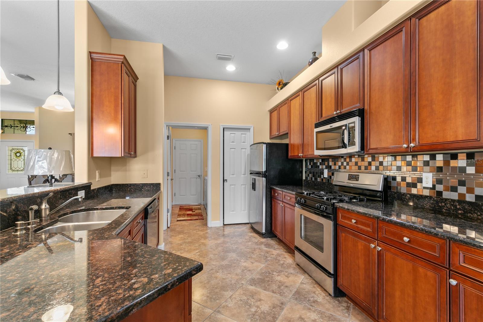 8860 Bridgeport Bay Cir Property Photo 15