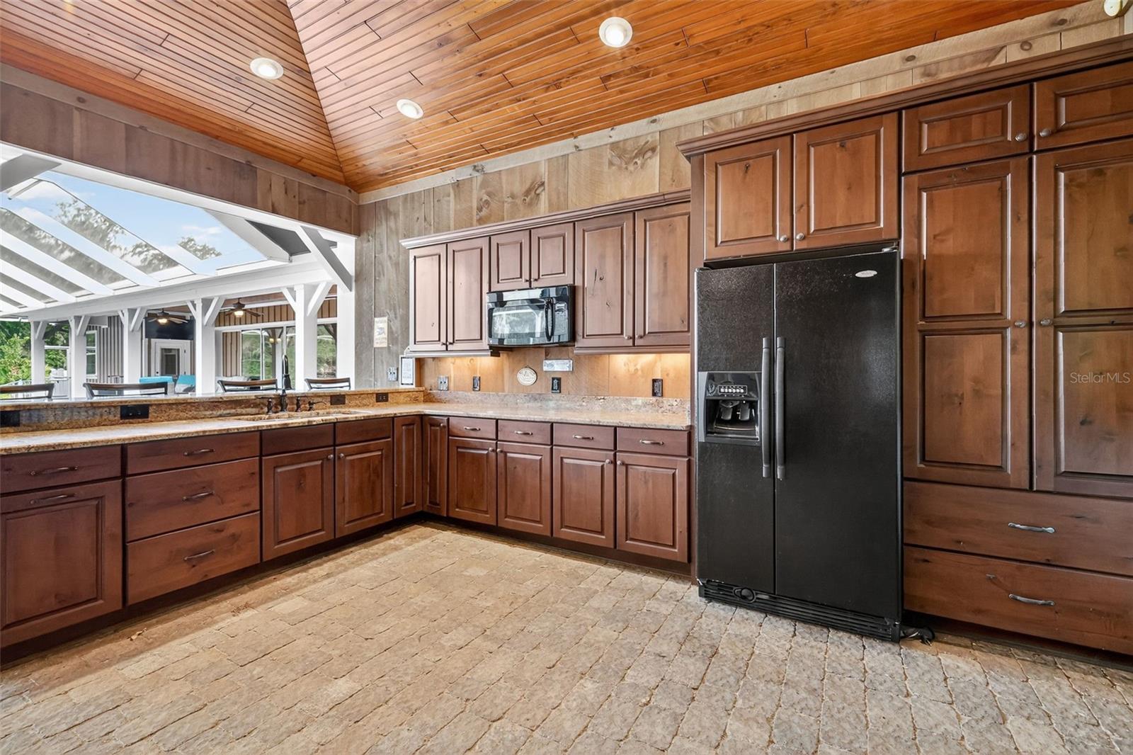 6200 Kentucky Ave Property Photo 15