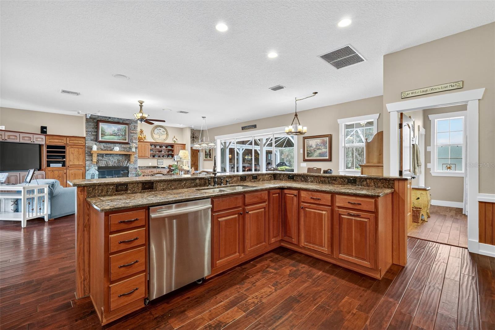 6200 Kentucky Ave Property Photo 30