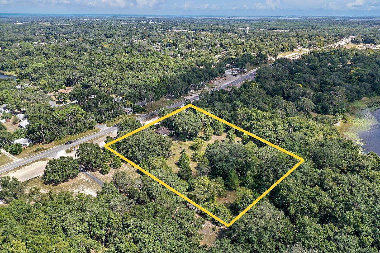 2048 Miller Blvd Property Photo 4