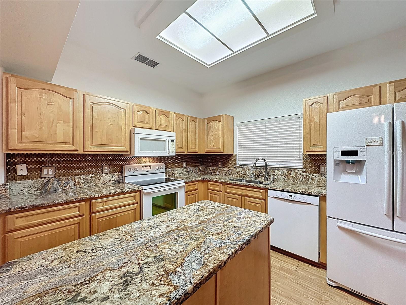 4246 Newland St Property Photo 10