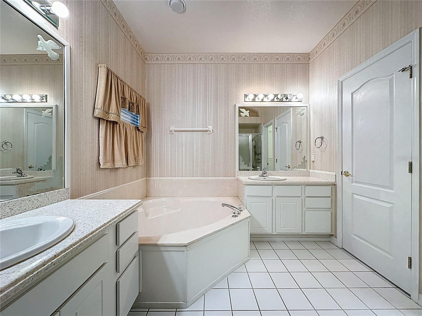 4246 Newland St Property Photo 19