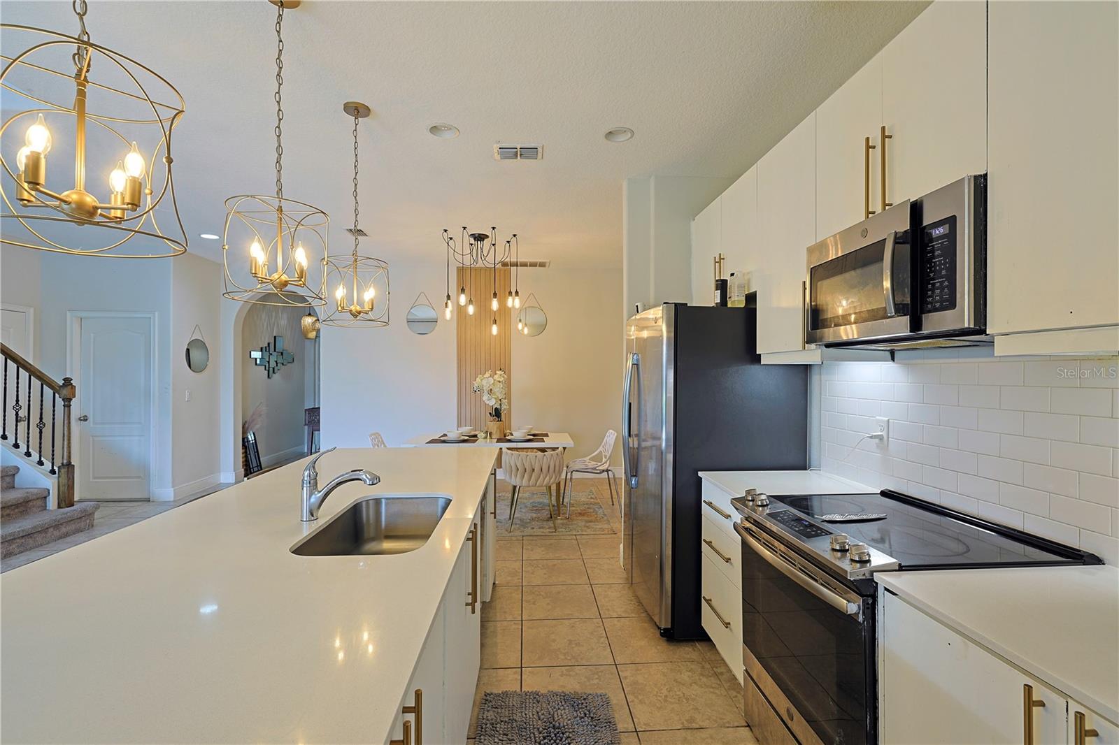 132 Angelas Ave Property Photo 17