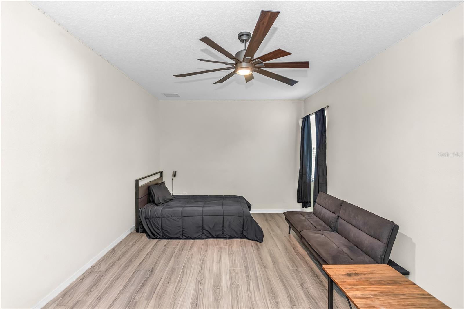 3301 Bethpage Loop Property Photo 13