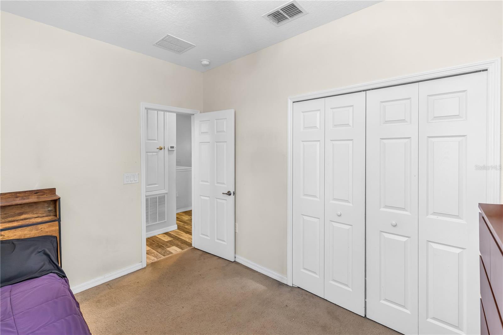 3301 Bethpage Loop Property Photo 20
