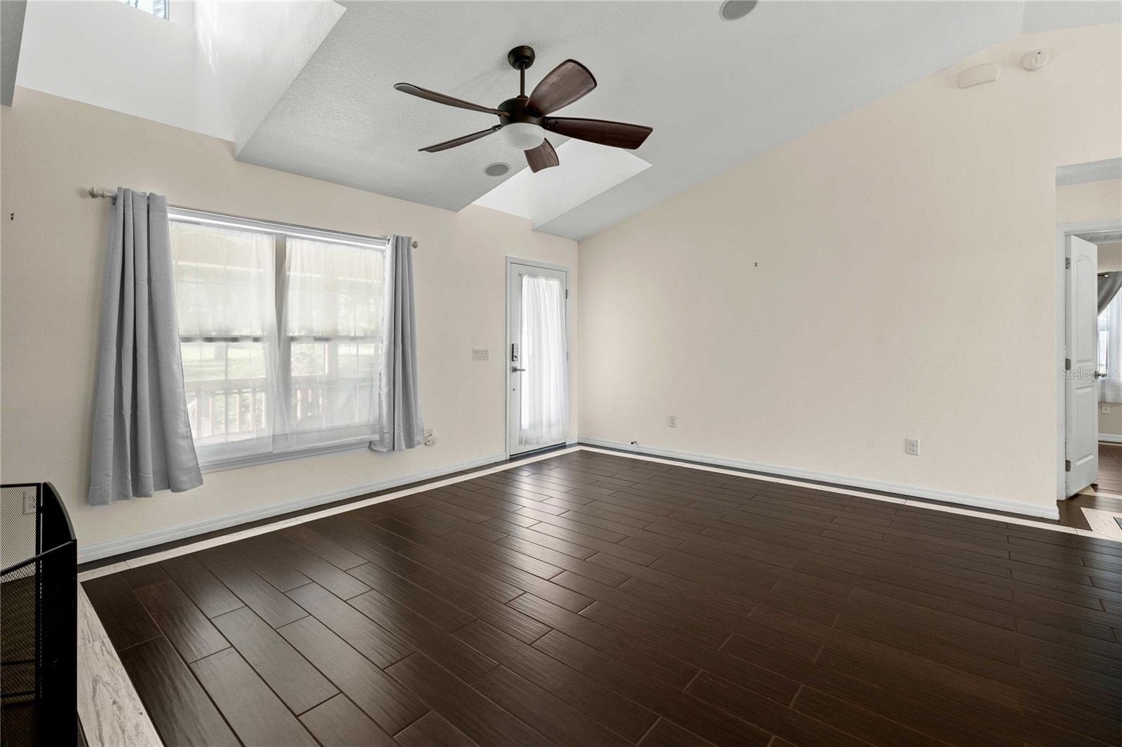 7037 Cr 625 Property Photo 29