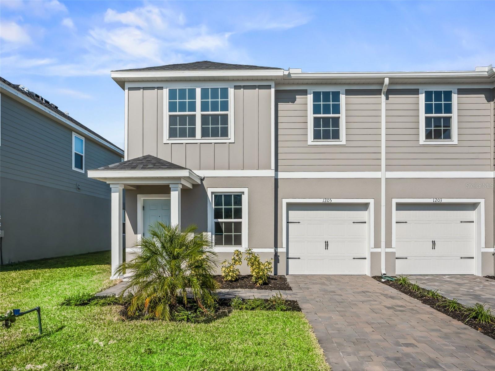 1205 Port Blue Way Property Photo 3