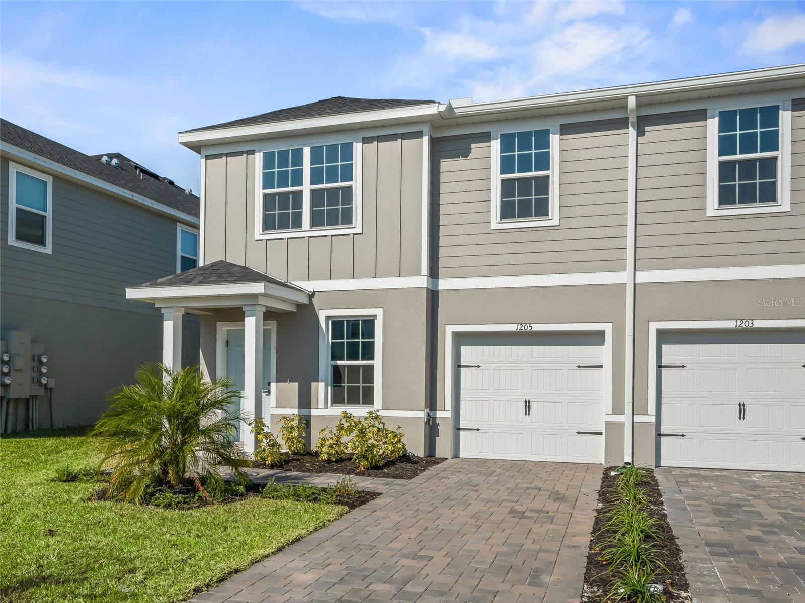 1205 Port Blue Way Property Photo 4