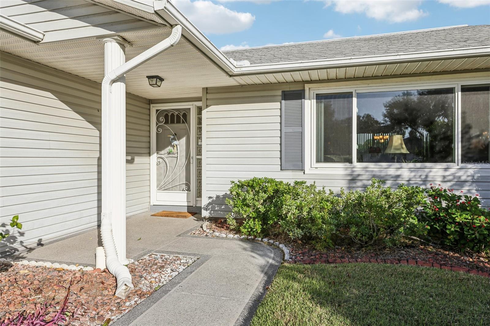 26209 Newcombe Cir Property Photo 3