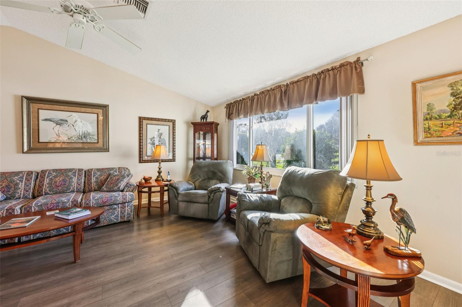 26209 Newcombe Cir Property Photo 4