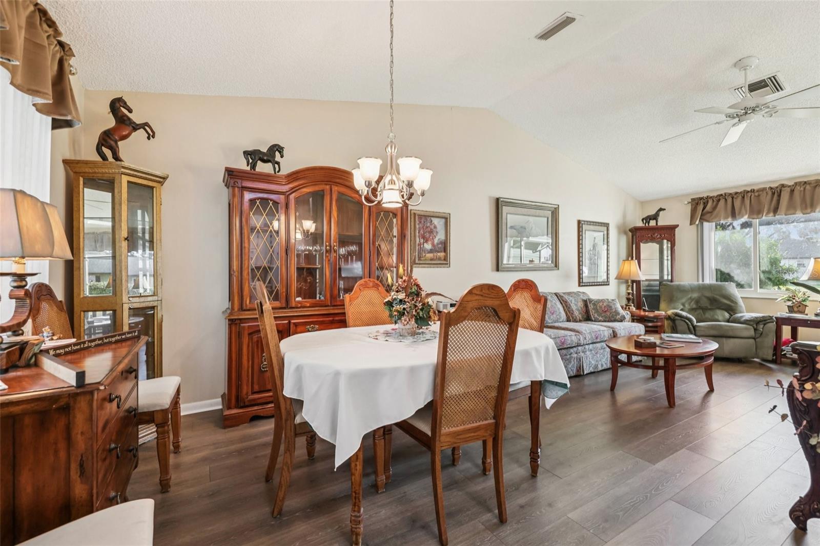 26209 Newcombe Cir Property Photo 7