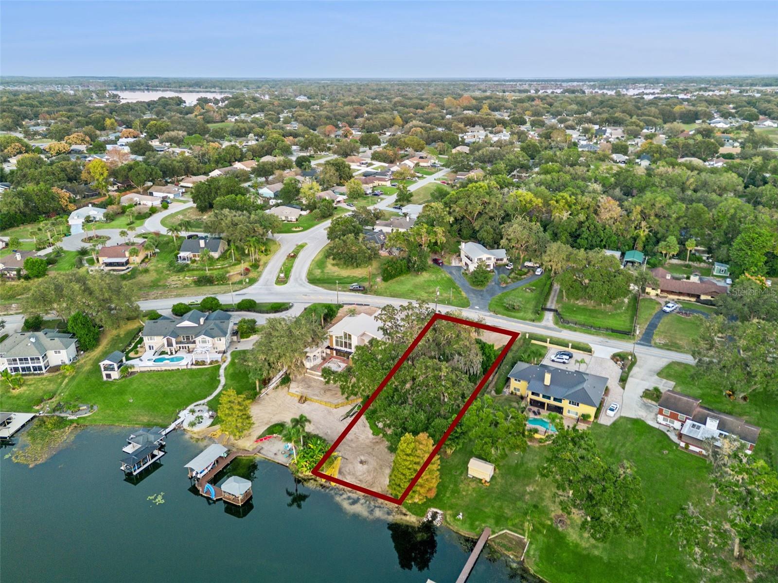 E Crooked Lake Dr Property Photo 16