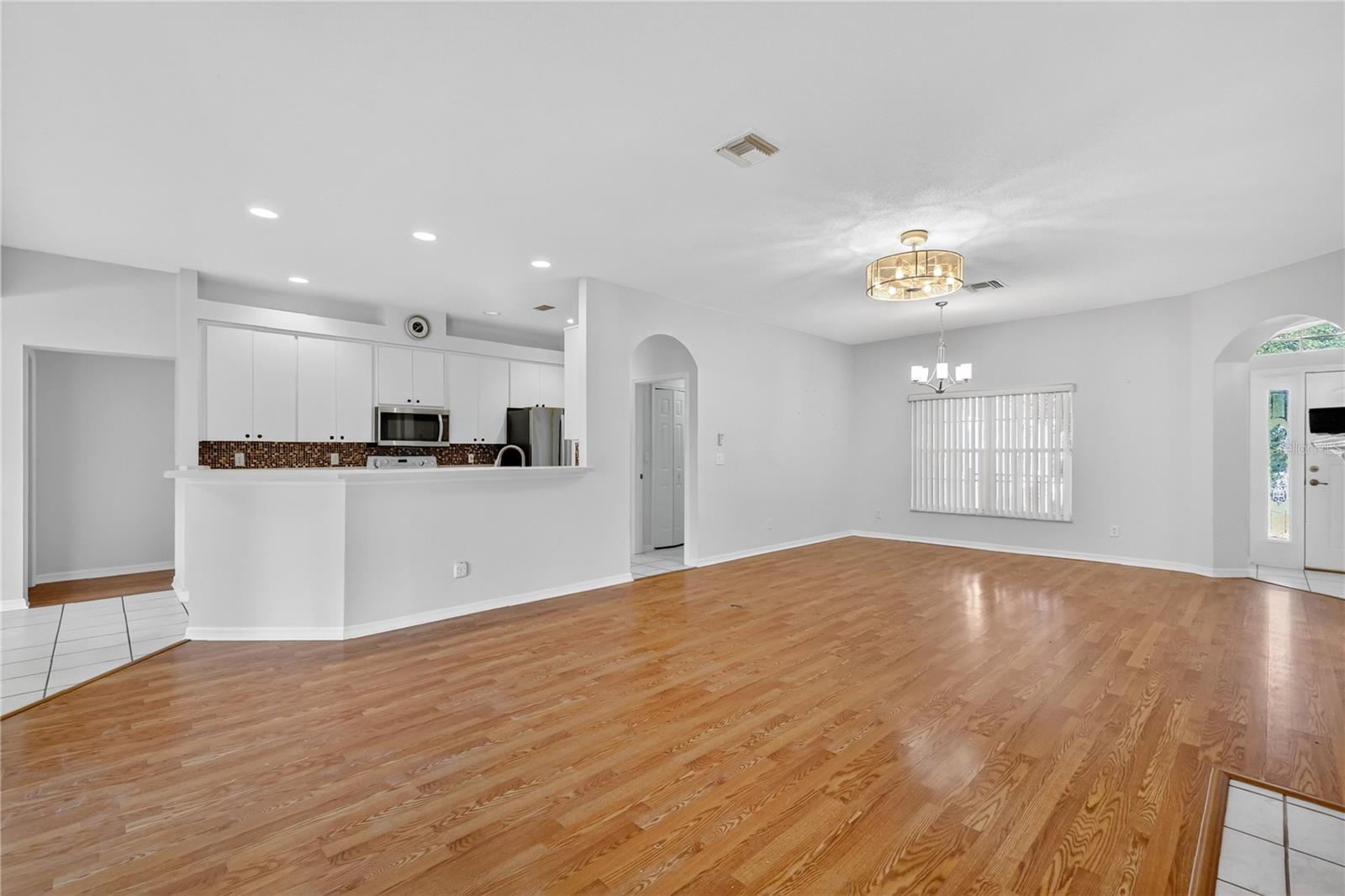 5133 Links Ln Property Photo 10