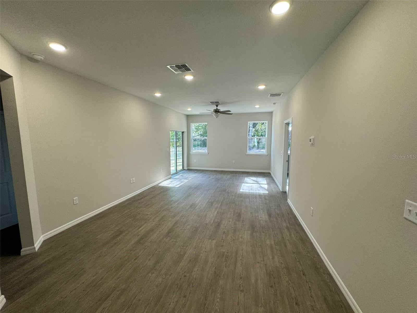 1013 Foote St Property Photo 4
