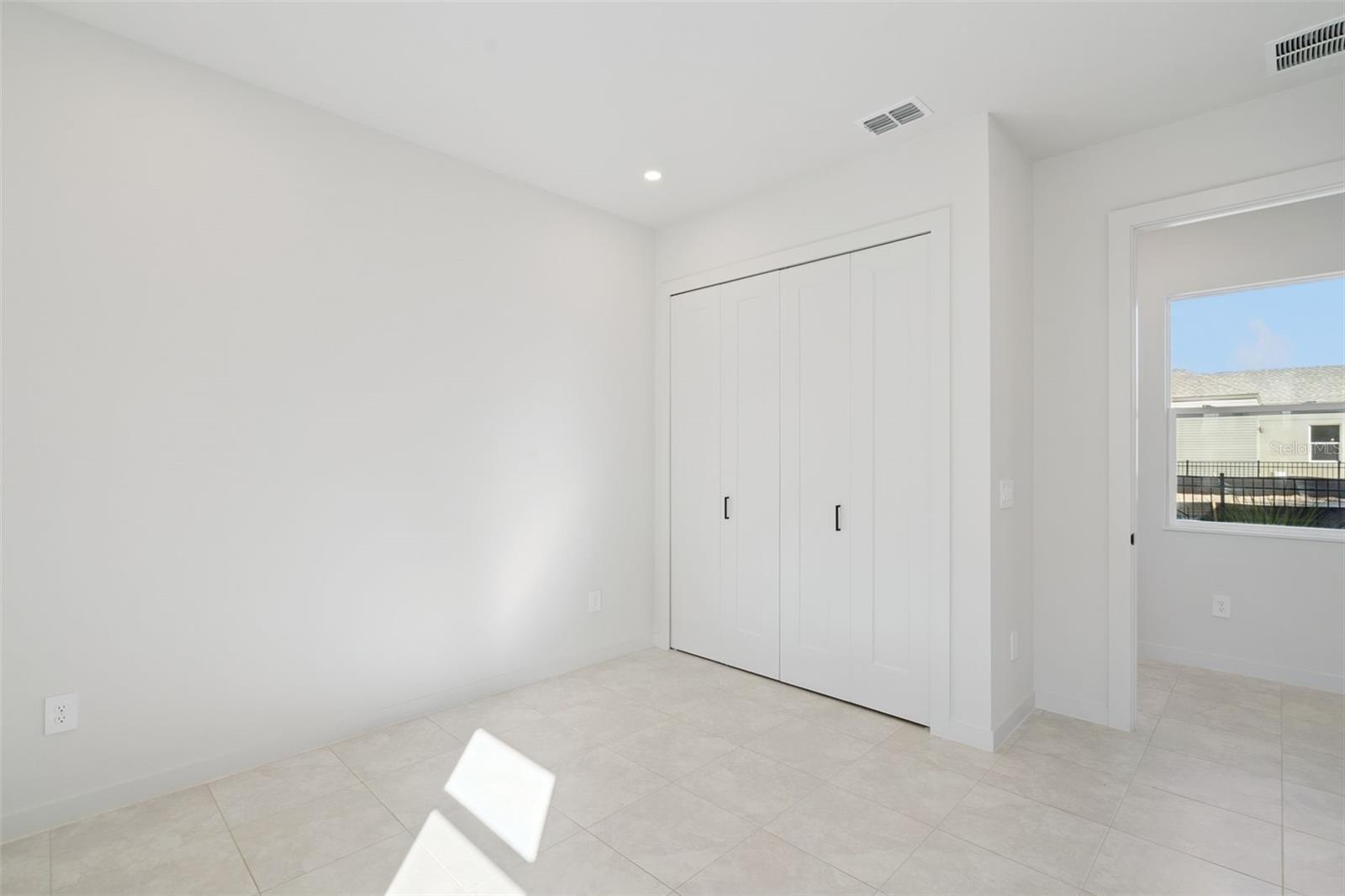 438 Skyfield Ct Property Photo 23