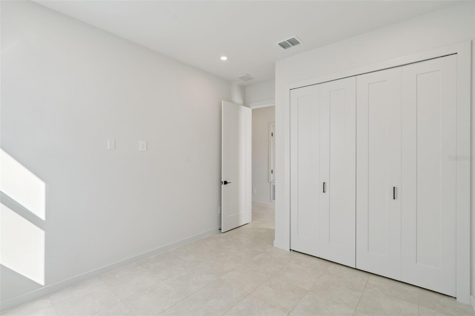 438 Skyfield Ct Property Photo 27