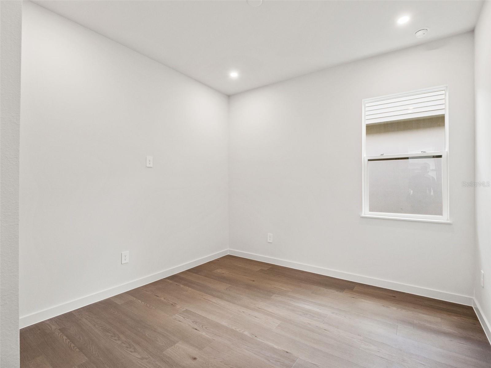 454 Skyfield Ct Property Photo 13