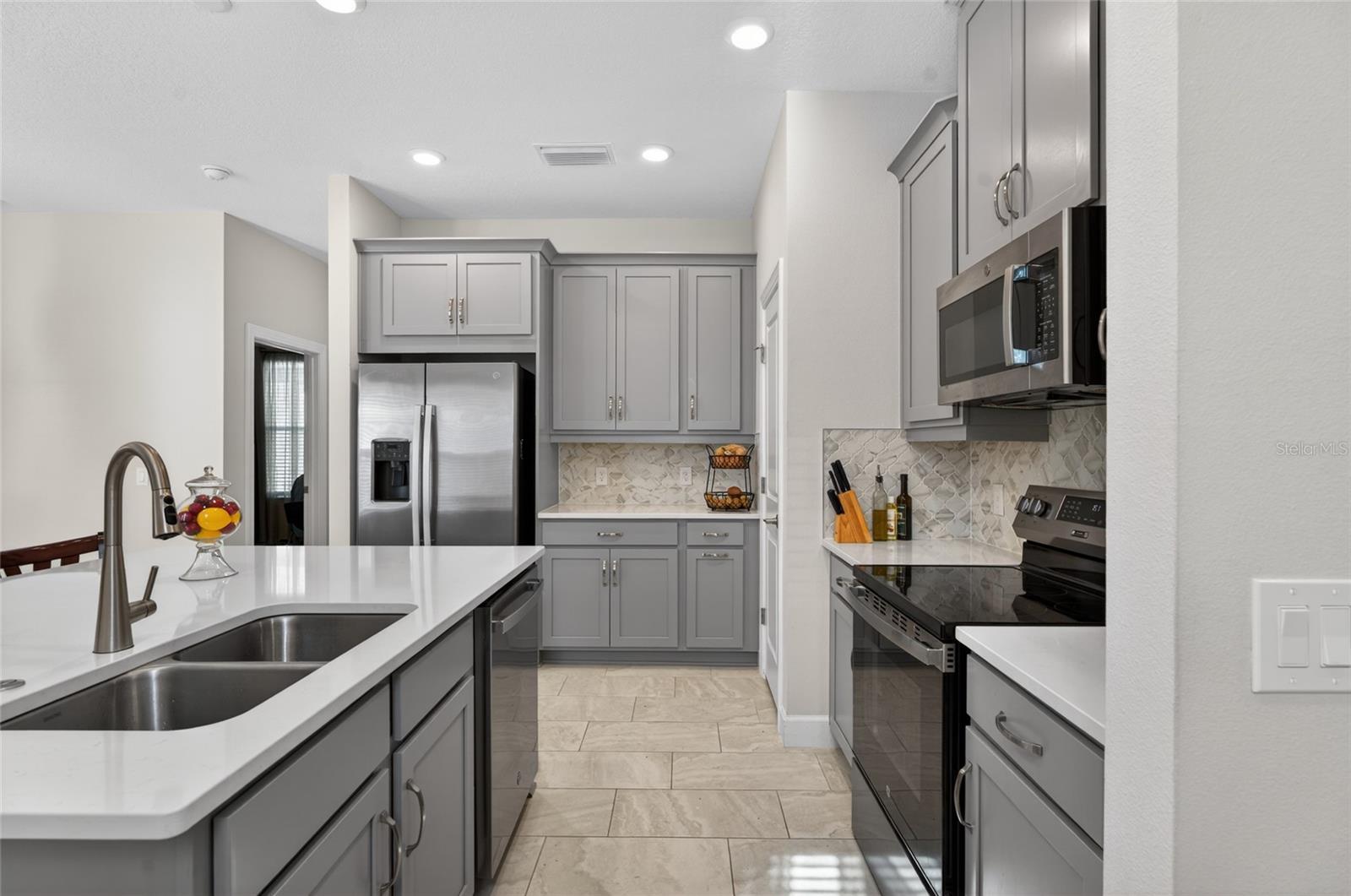 1192 Via Galuppi St Property Photo 2