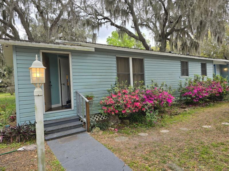 1611 Indian Trl Property Photo 1