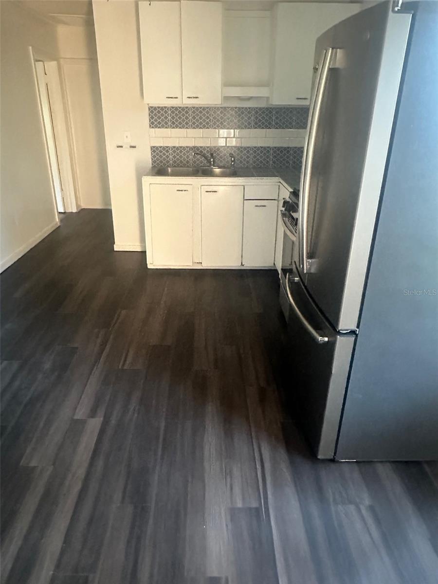 1611 Indian Trl Property Photo 4