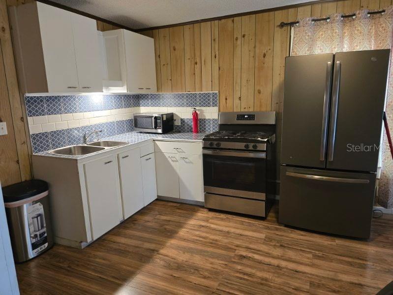 1611 Indian Trl Property Photo 12