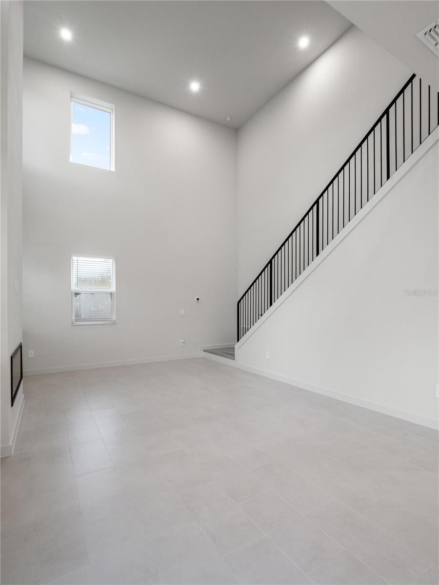 423 Skyfield Ct Property Photo 23