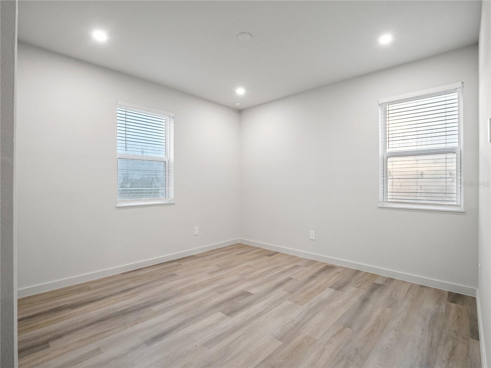 423 Skyfield Ct Property Photo 25