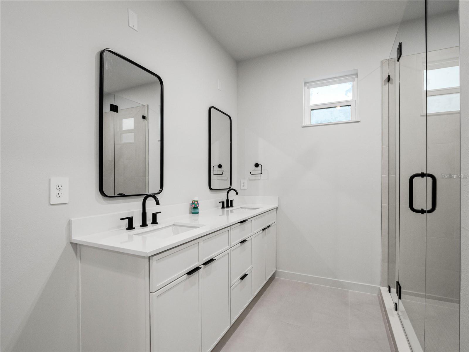 423 Skyfield Ct Property Photo 29