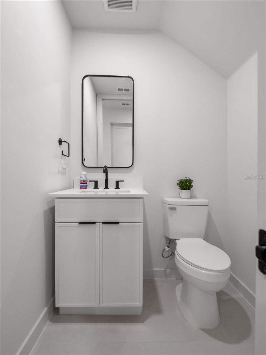 423 Skyfield Ct Property Photo 33