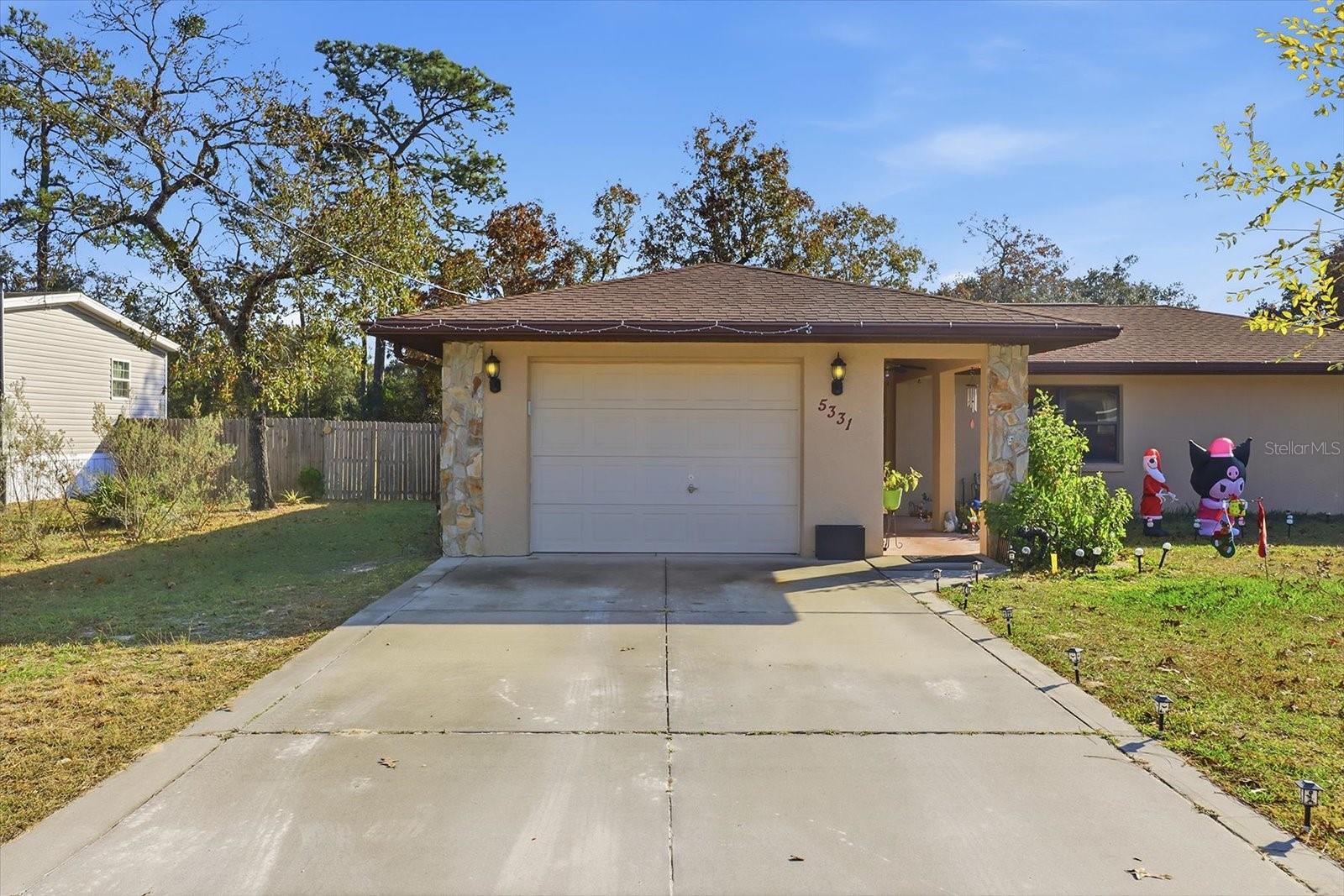 5331 S Heloise Ter Property Photo 2
