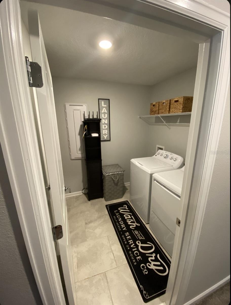 5686 Alenlon Way Property Photo 37