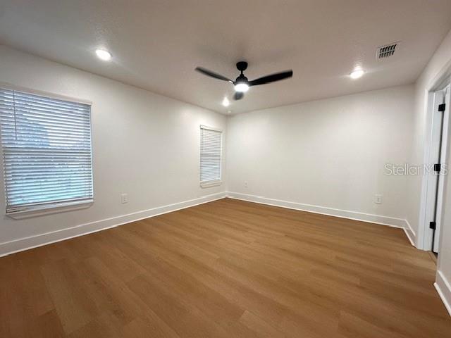 250 E Collins St Property Photo 8