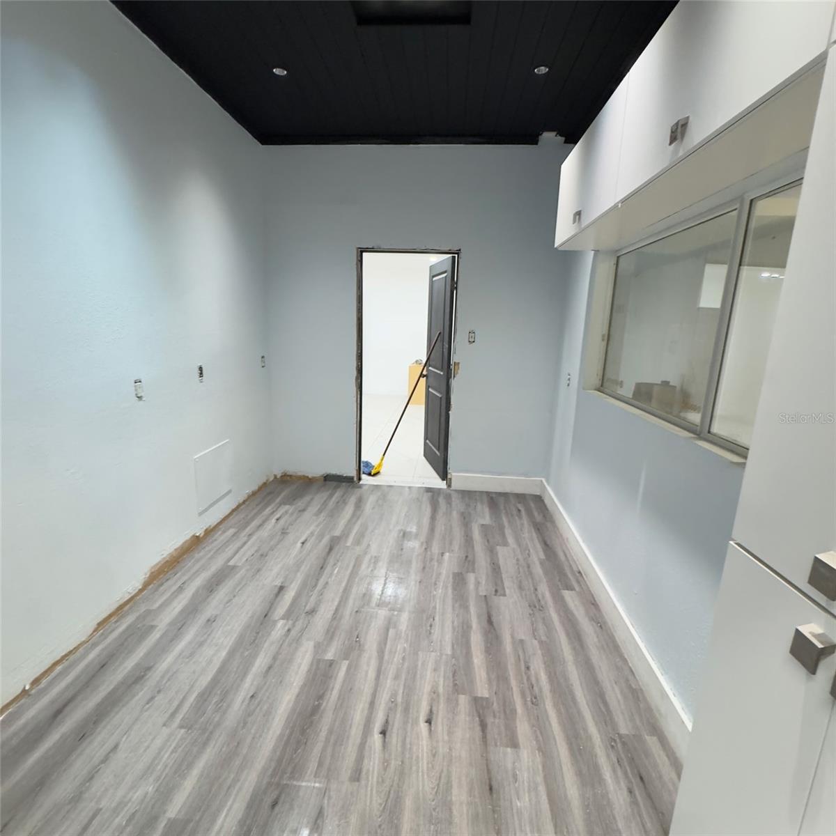 11601 S Orange Blossom Trl #204 Property Photo 15