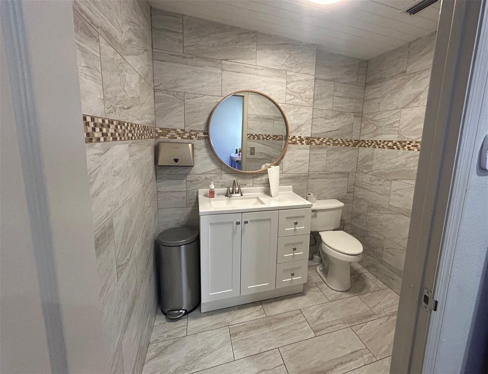 11601 S Orange Blossom Trl #205 Property Photo 13