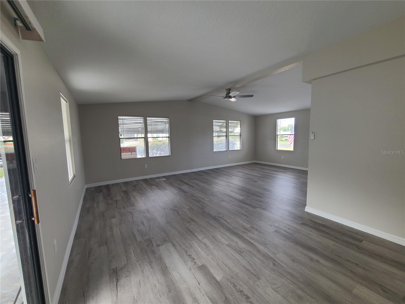 710 Coachman Dr Property Photo 7