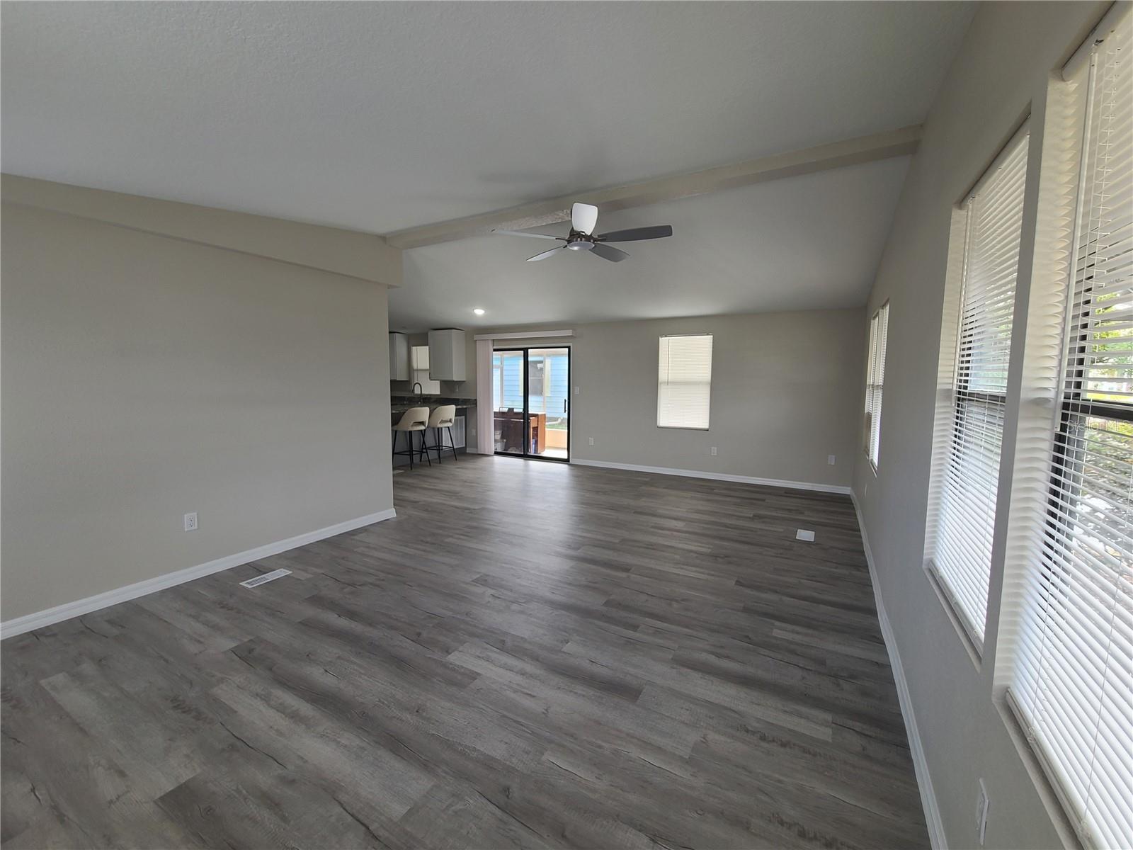 710 Coachman Dr Property Photo 9