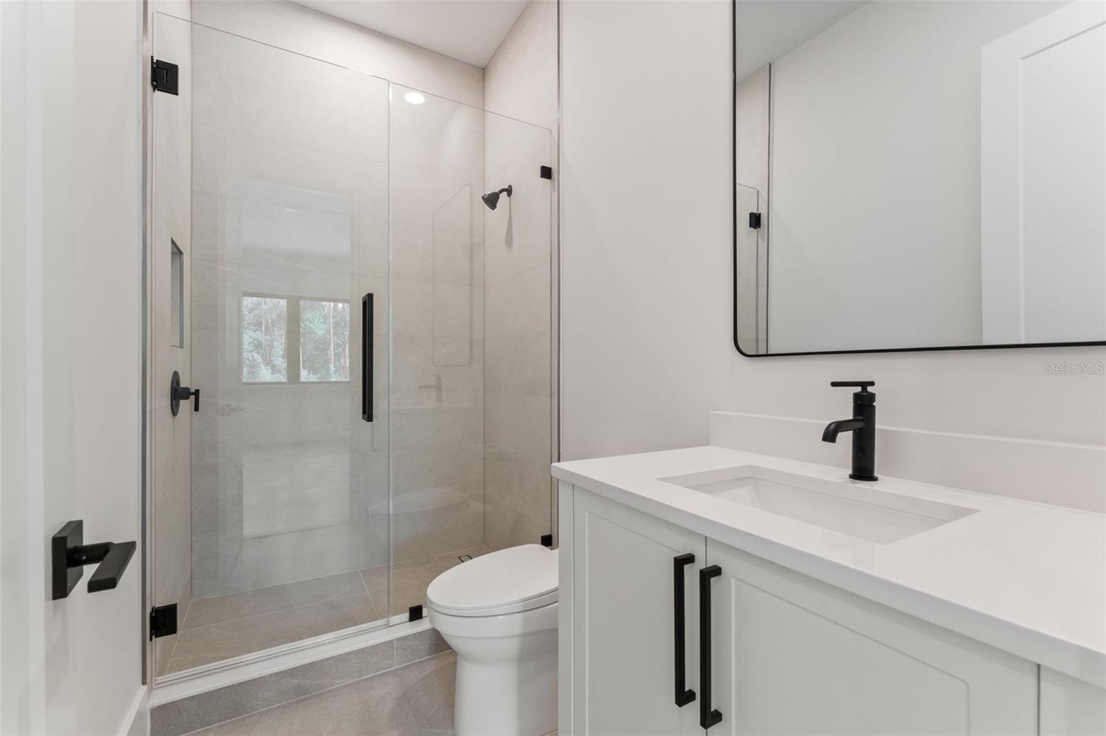 15544 Pendio Dr Property Photo 42