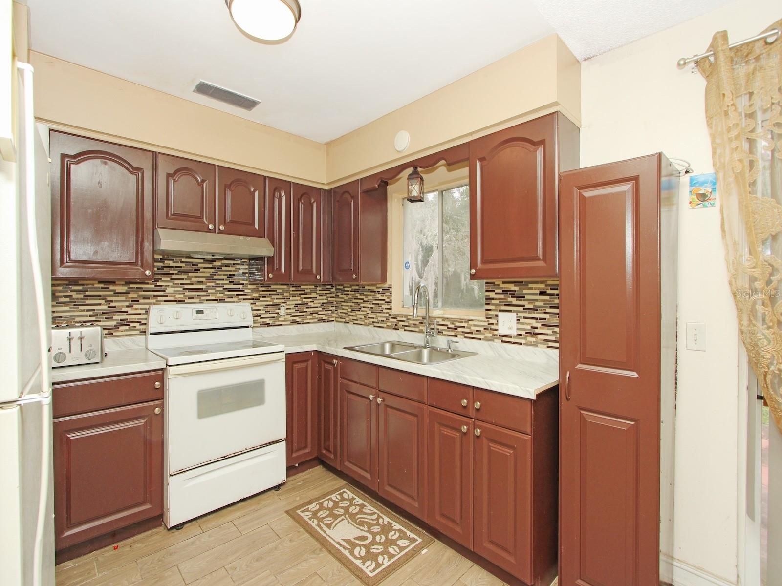 4173 Signal Hill Rd Property Photo 12