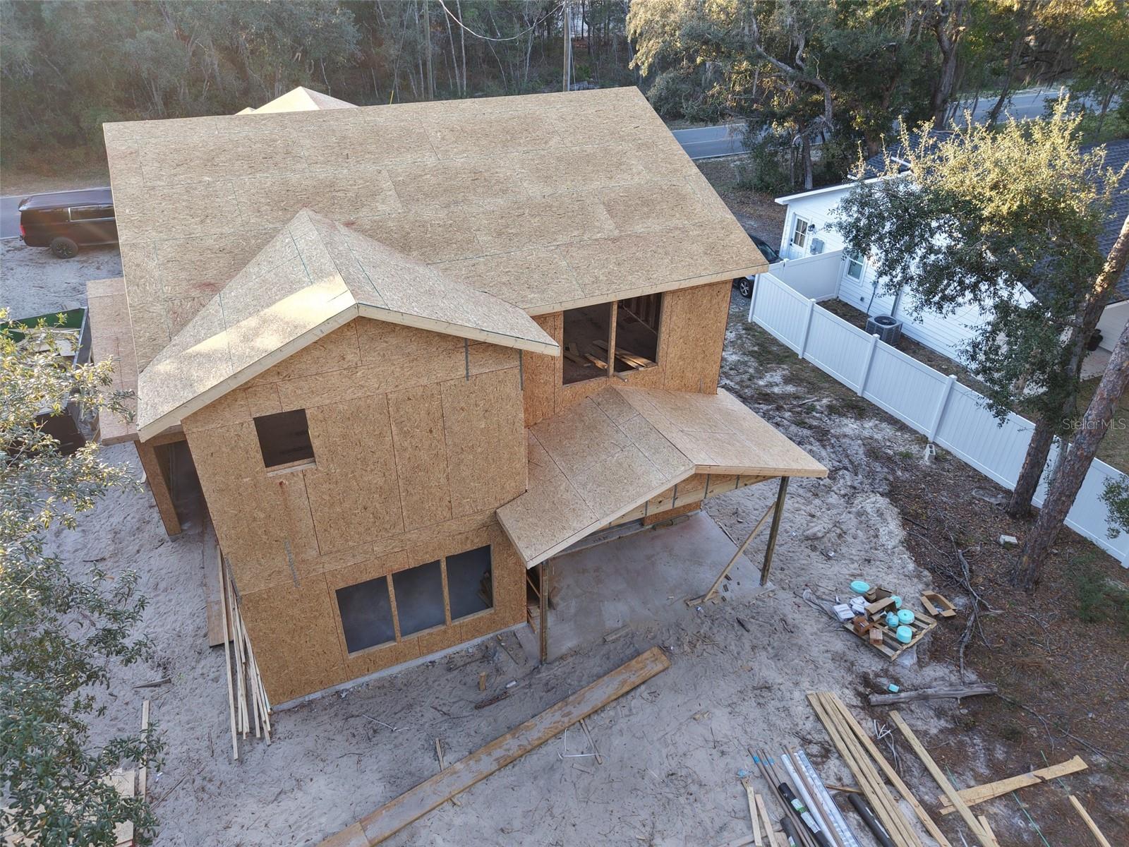 228 Dawn Ave Property Photo 2