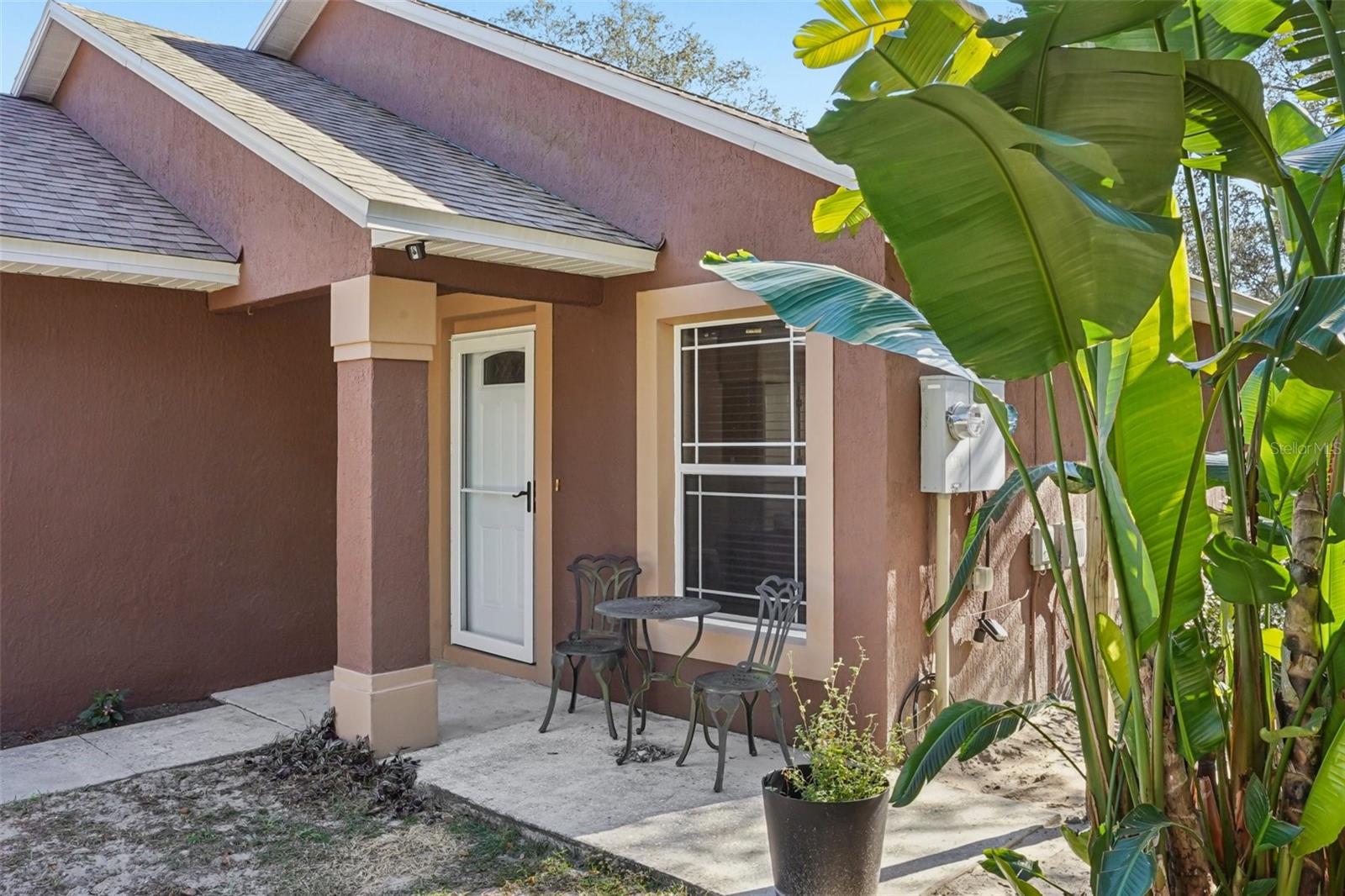 4542 Lemon St Property Photo 4