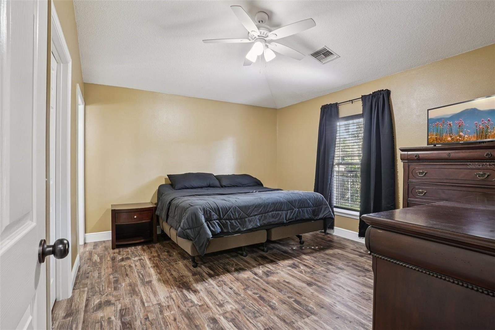 4542 Lemon St Property Photo 18
