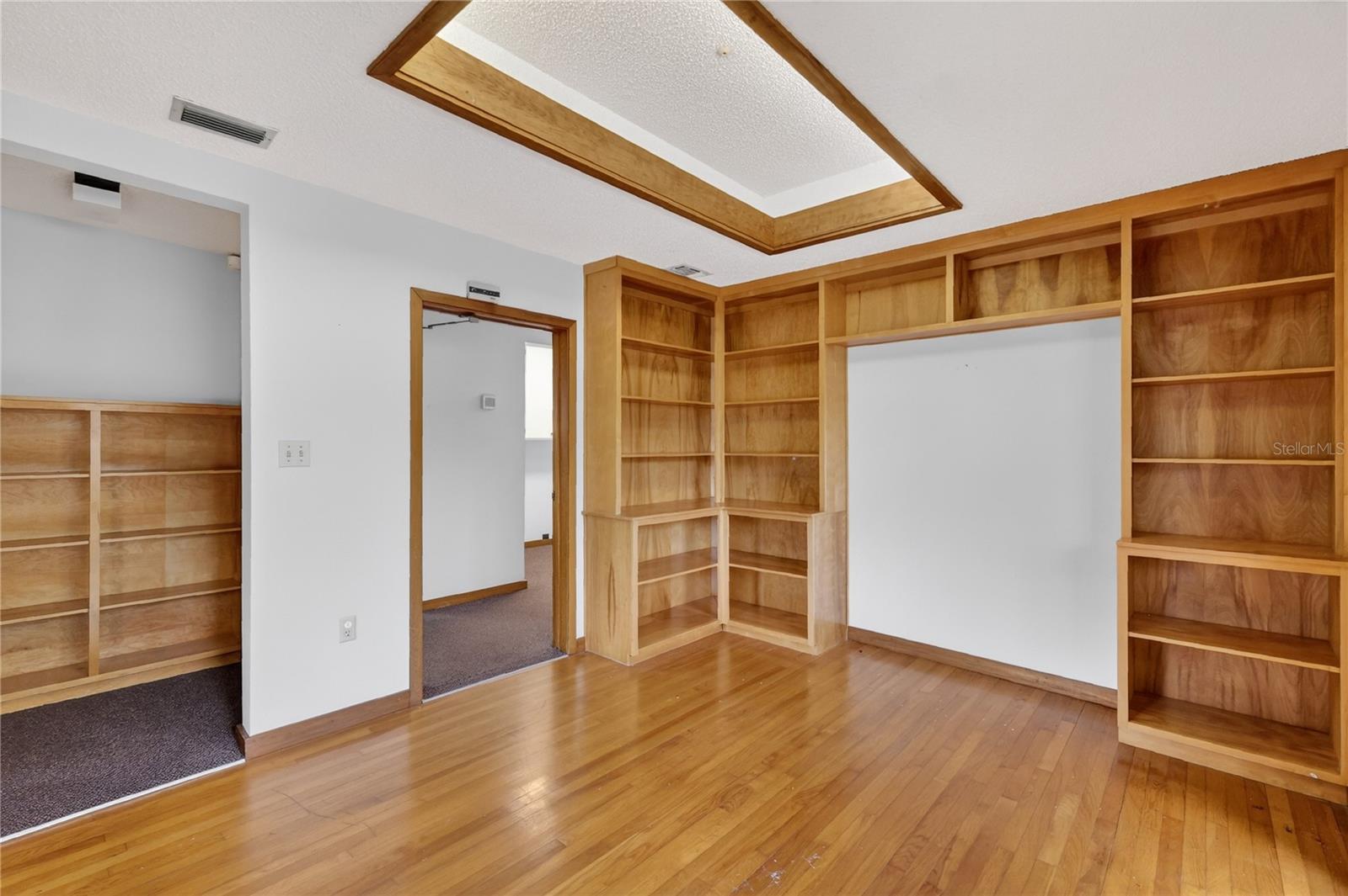 708 Lee St Property Photo 22