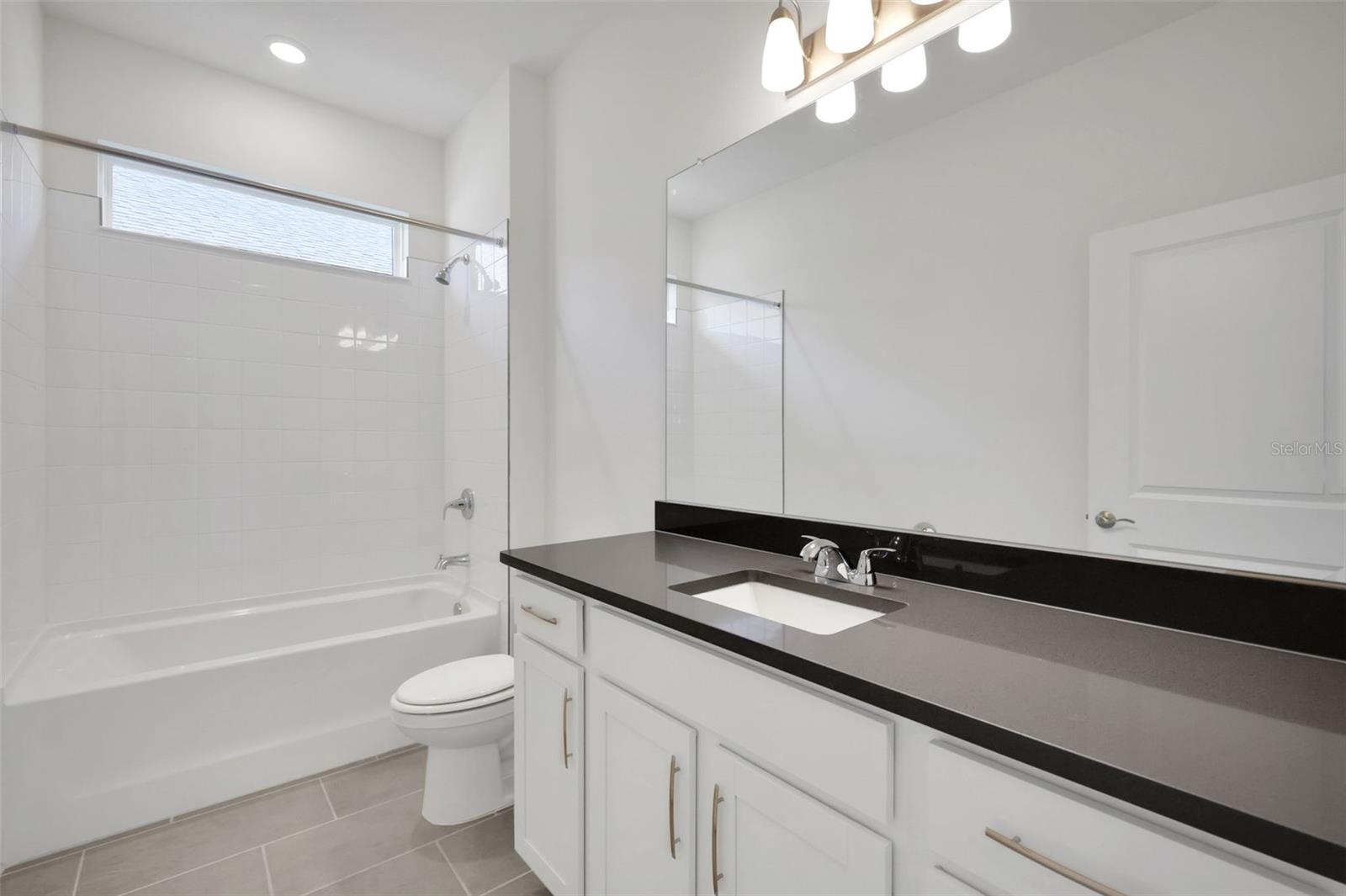 17429 Valleywood Pkwy Property Photo 14