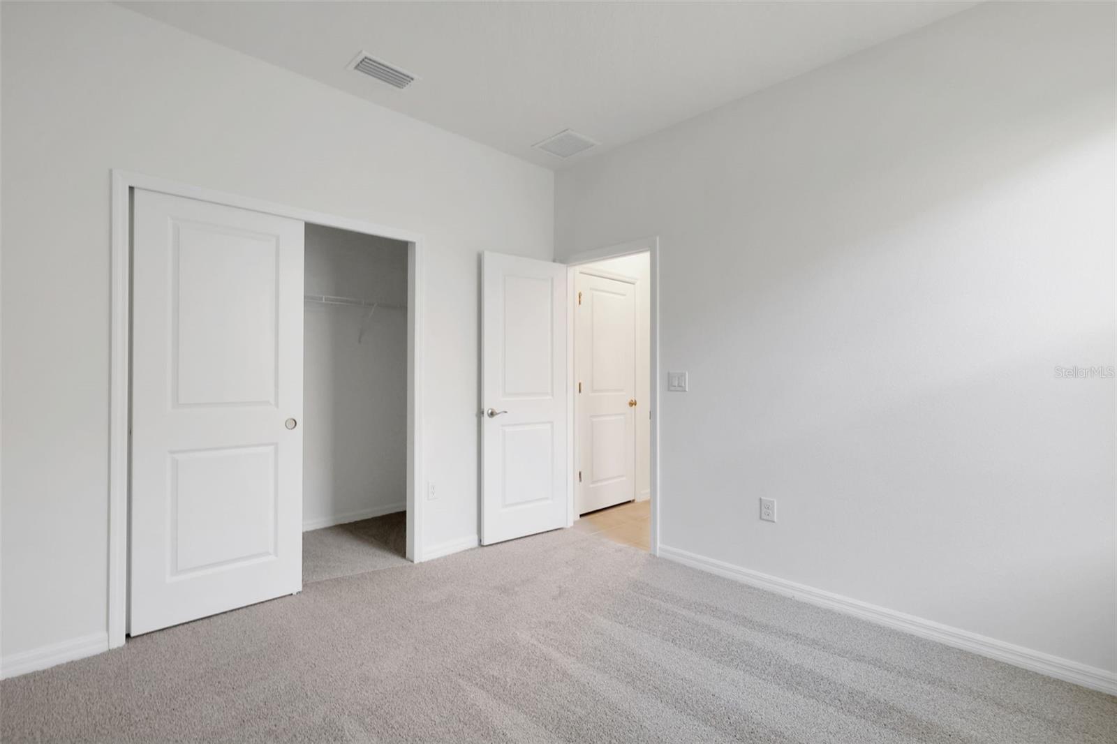 17429 Valleywood Pkwy Property Photo 23