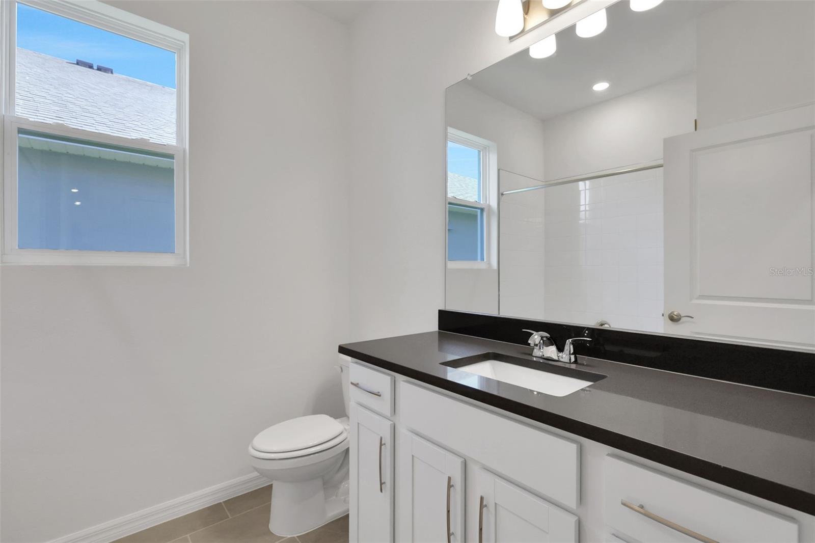17429 Valleywood Pkwy Property Photo 25