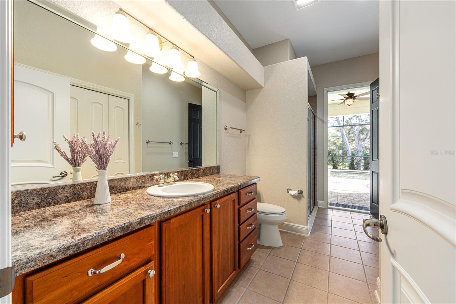 1568 Black Lake Dr Property Photo 24